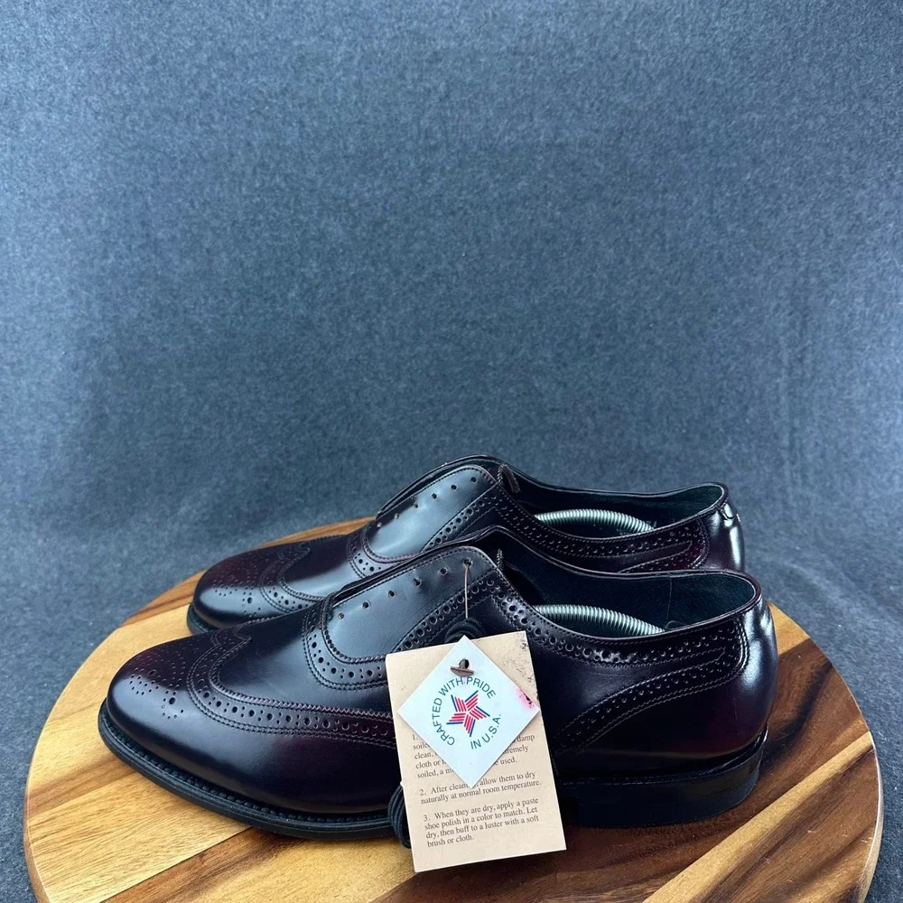 Vintage Executive Imperial Burgundy Wingtip Shoes Made In USA Men's Size 13EEE